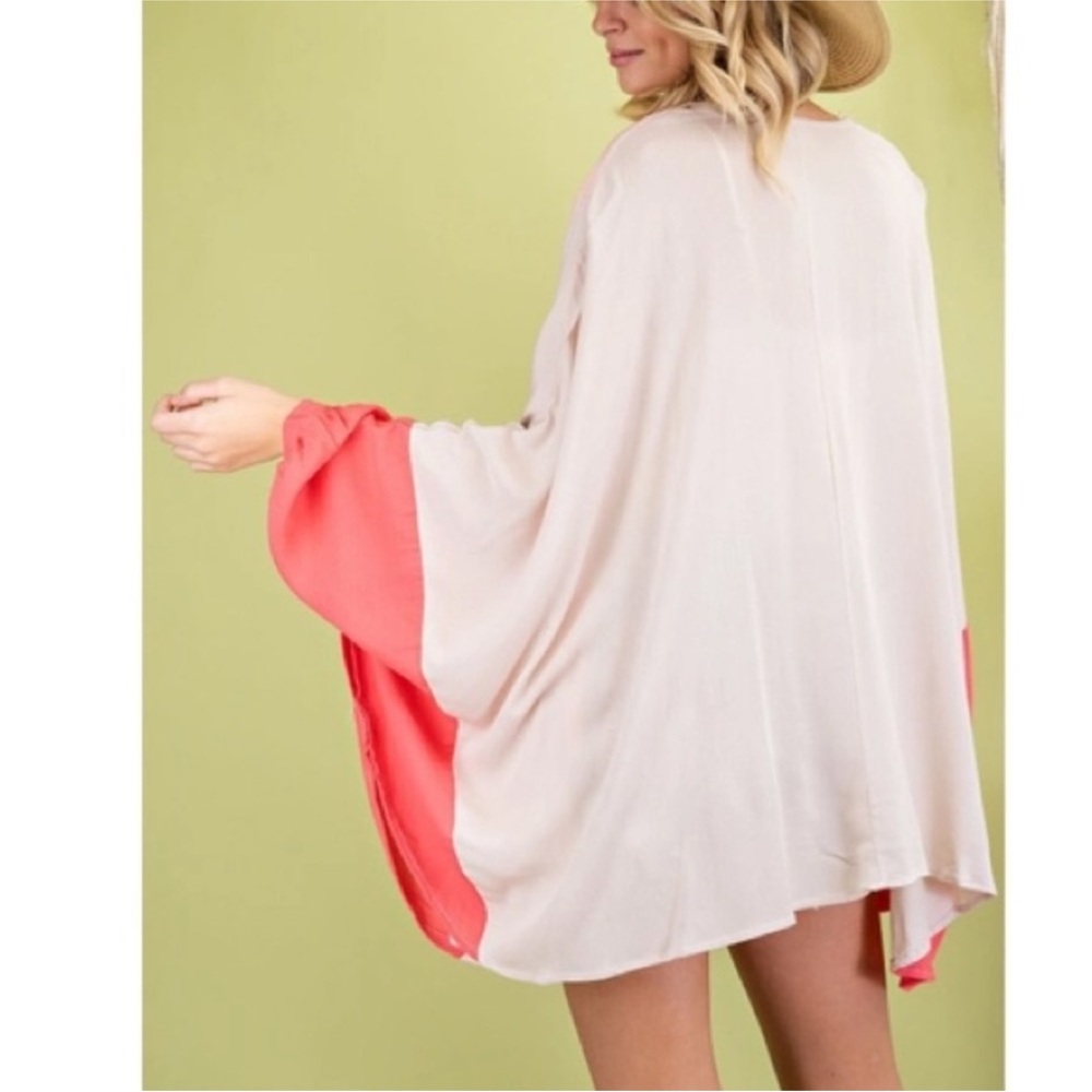 SOLD! DRESS UP Boutique! Linen Bell sleeves Color Block Oversized Boho Kimono - Picture 4 of 6